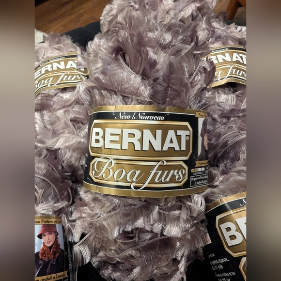 Bernat Boa Furs yarn Lot 8 Skiens Plus Partial Color -Chinchilla/Taupe - Picture 3 of 9